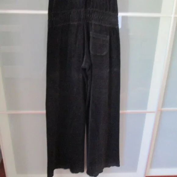 *SOLD* Juicy Couture S Black Vintage Y2K Velvet Luxury Romper/Playsuit - Picture 7 of 9